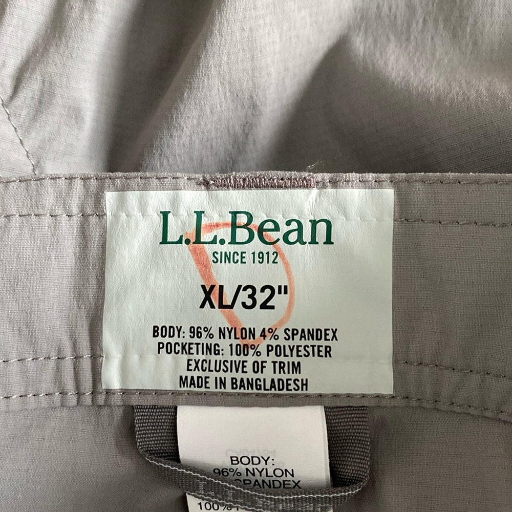 L.L. Bean Men’s Tropicwear Zip Off Leg Pants - Size XL with 32” Inseam - Picture 5 of 12